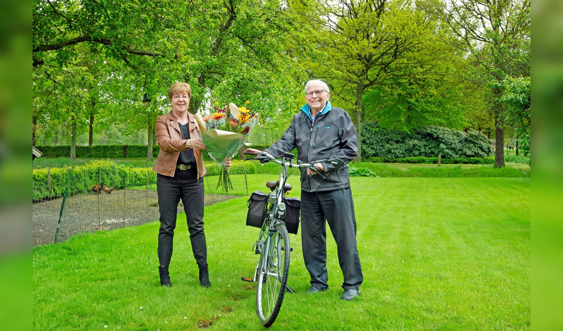 Wethouder Gelbrig Hoekstra feliciteerde in mei 2021 Johannes van der Kooij met de eretitel 'Oudste Doortrapper'. Donderdag 23 september fietst de wethouder zelf mee, met haar collega Tytsy Willemsma, om zo de 'Doortraproute' van Tytsjerksteradiel te openen.