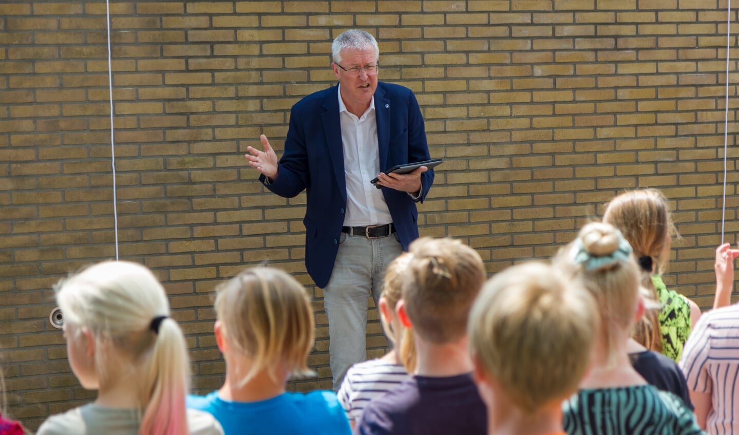 Joop Vogel, voorzitter van het College van Bestuur van CSG Liudger, vertelt over zijn schoolperiode.  