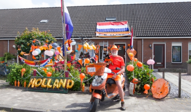 <p>Rinse Pool hoefde zijn huisnummer niet door te geven aan de redactie van Weekblad Actief. "Jim fine it sa wol." </p>