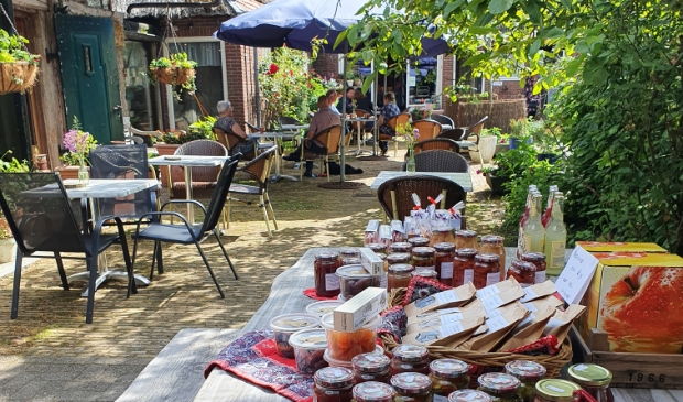 De Streekmarkt bij De Vertakking biedt volop keuze én ontspanning.