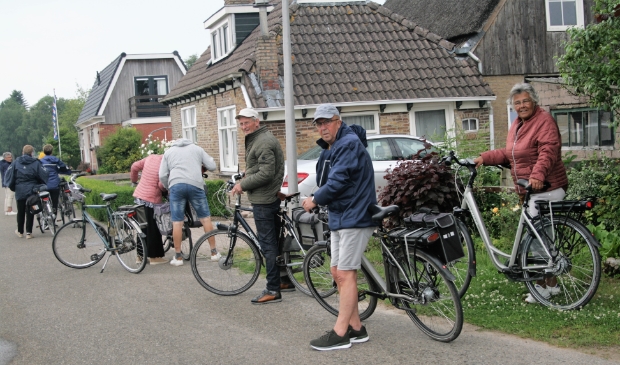 Bij diverse privé-tuinen kun je onderweg even bijkomen.