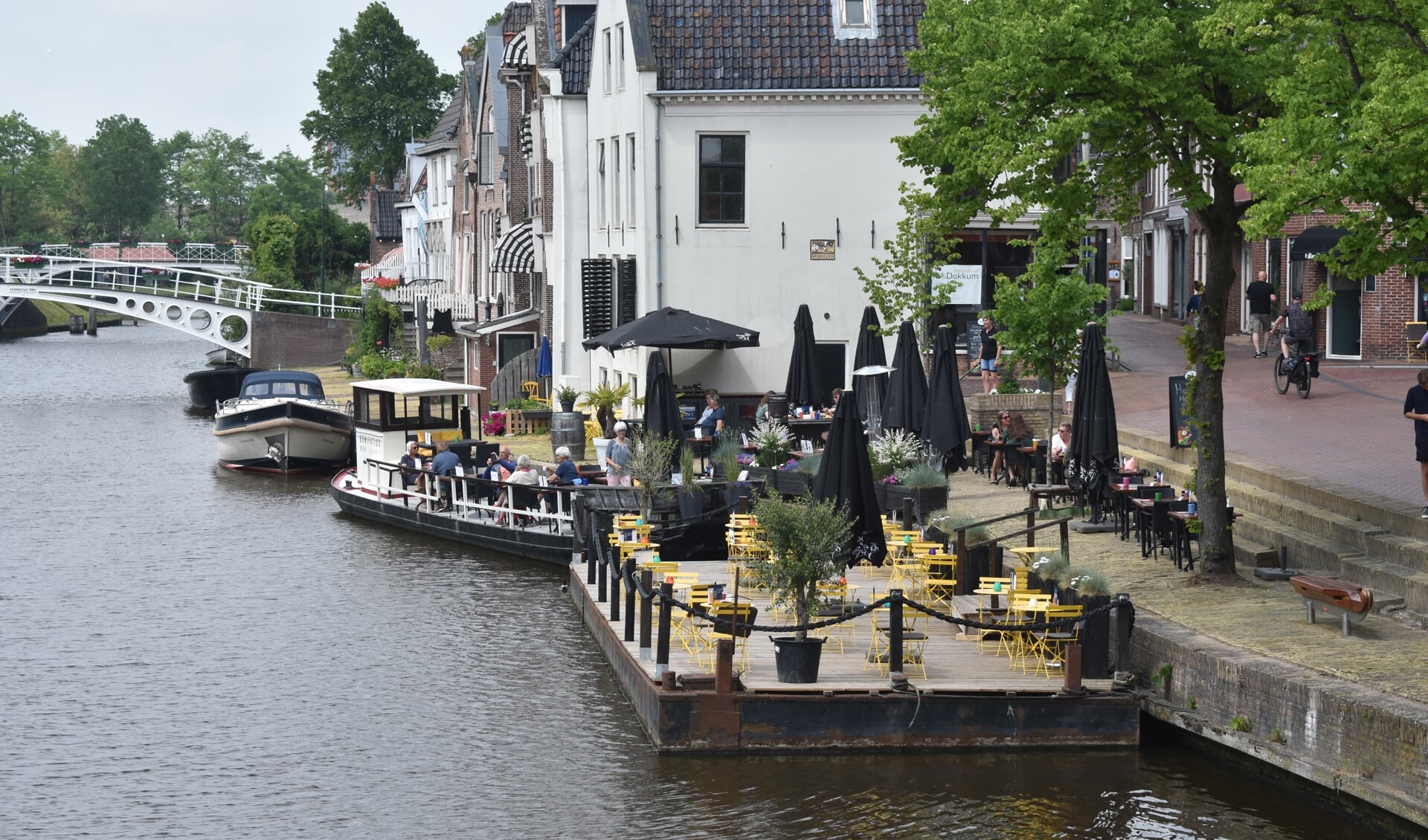 Met extra (drijvende) terrassen zou Dokkum een 'trekker' moeten zijn voor toeristen.