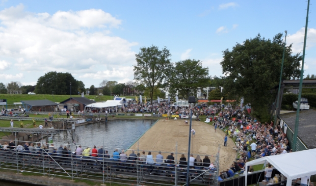 <p>Archieffoto van het NK Fierljeppen in 2018. </p>