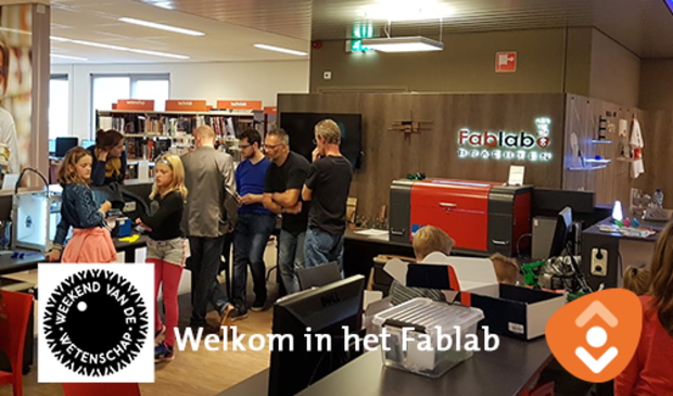 Het FabLab in de bibliotheek van Drachten, onderdeel van Weekend van de Wetenschap.