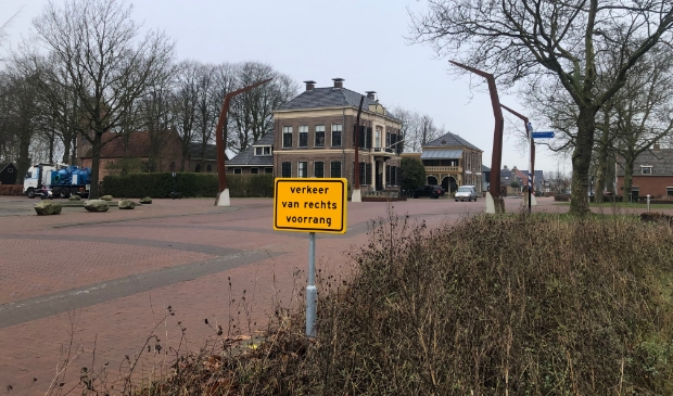 <p>De Haadwei in Damwâld</p>