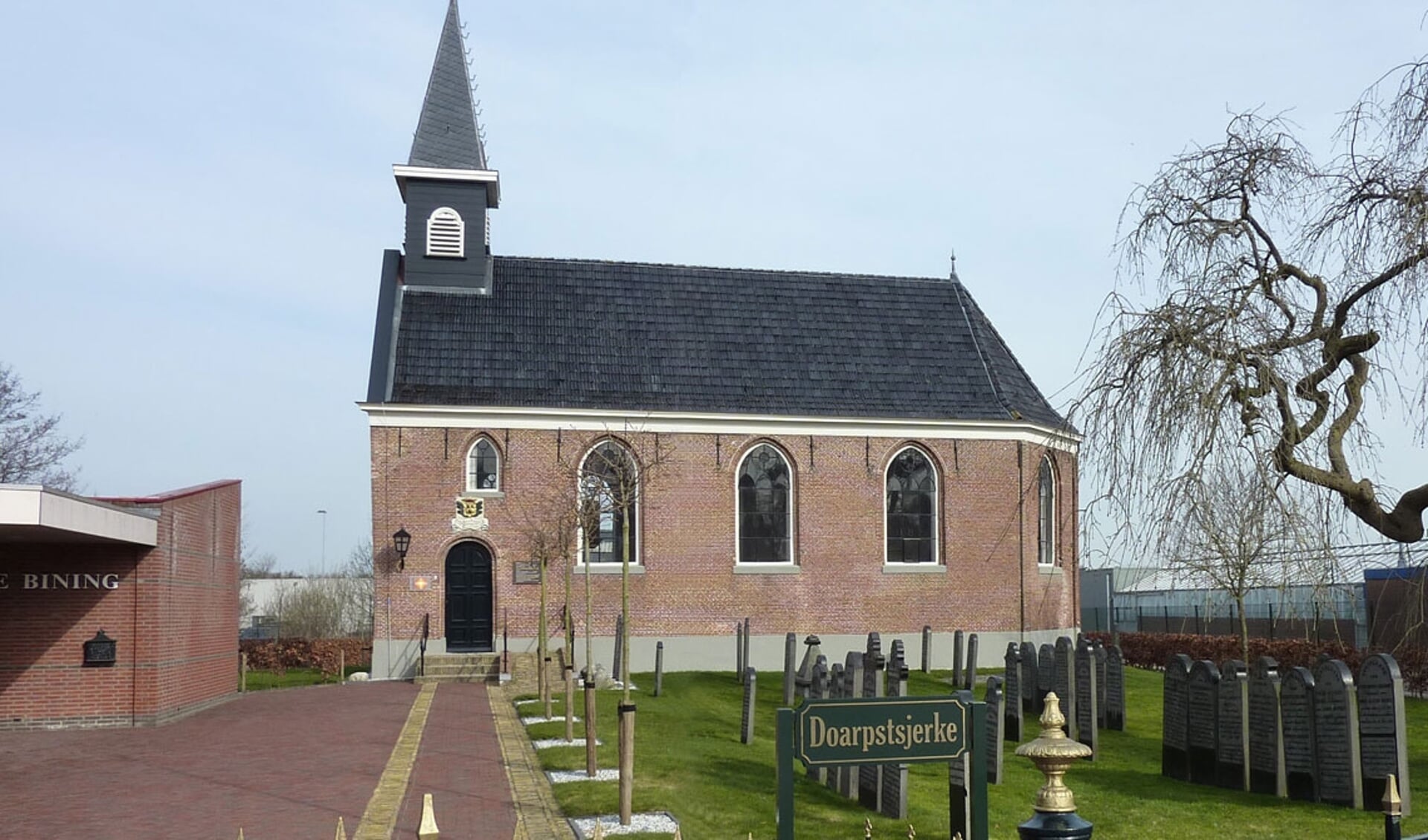 De Doarpstsjerke in Surhuisterveen is, om beurten met  de Flambou, op woensdagochtenden open, tot Pasen. 