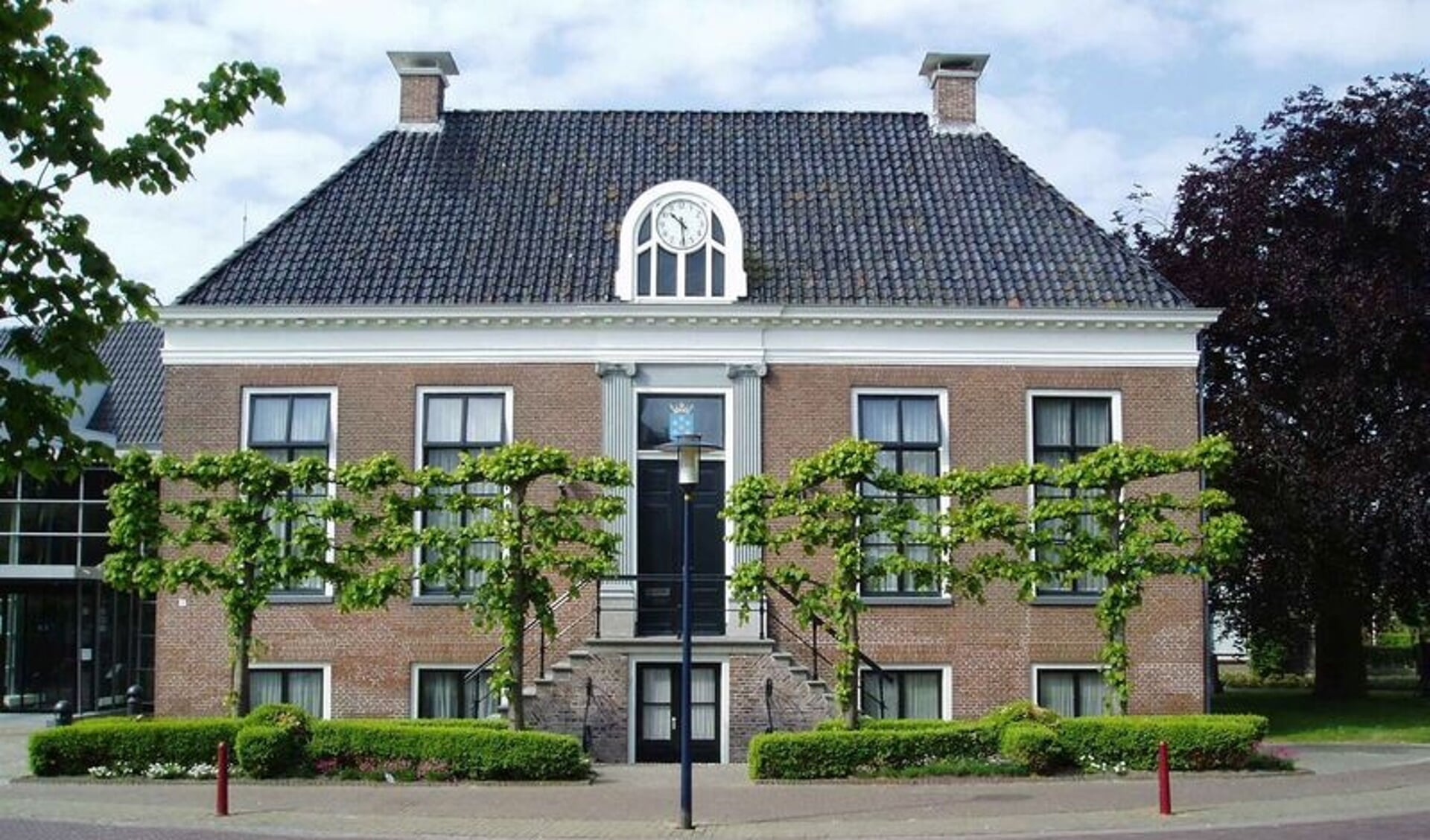 Het gemeentehuis in Ferwert.