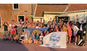 Zeilkampgroep Zomerzotheid krijgt zetje in de rug van Lionsclub Drachten Livius