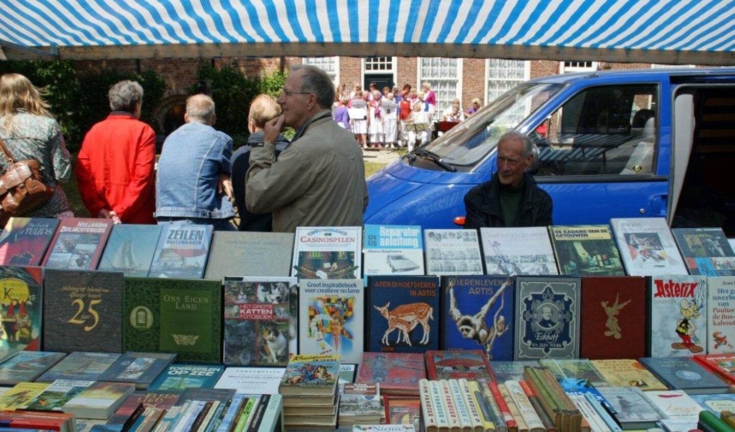 Theun de Vriesboekendag rondom en in de Schierstins te Feanwâlden.
