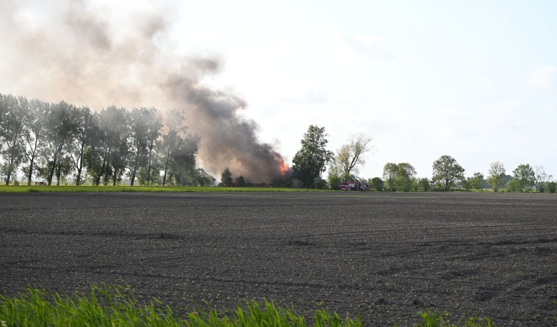 Grote brand in boerderij in Burum.