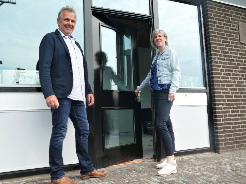 Vrijdag 9 juli 2021 doen Gooitzen Hager en Martina Tolsma de deur van De Ferbining écht open.