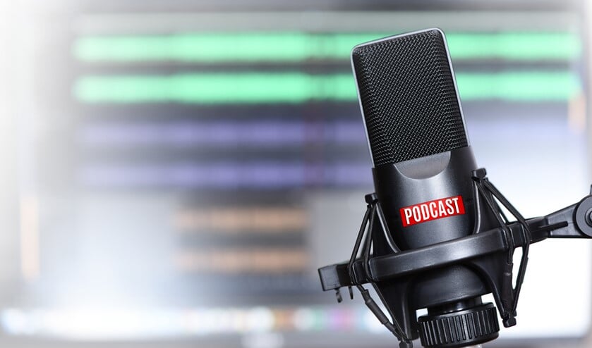 studio microphone with a podcast icon close up