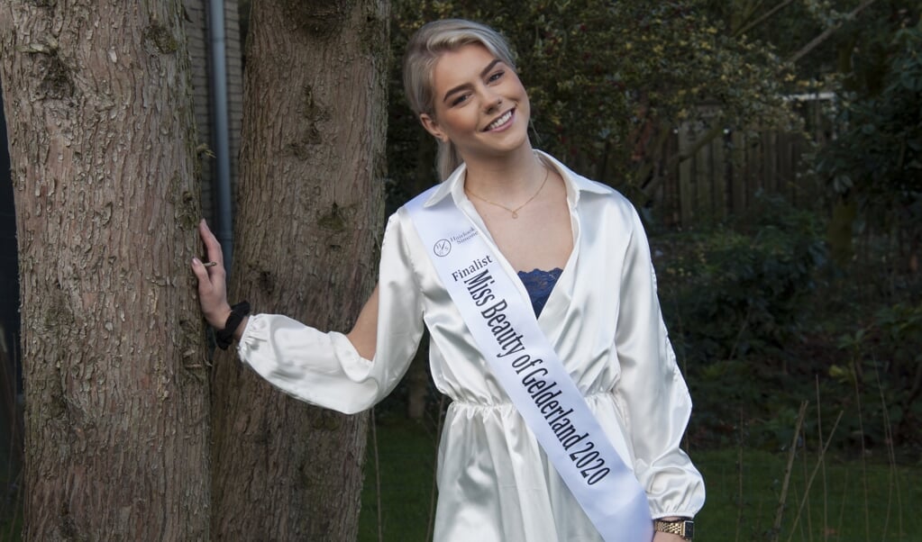 Foto: Roos de Jonge (18jr), finaliste Miss Beauty of Gelderland. Marion Verhaaf