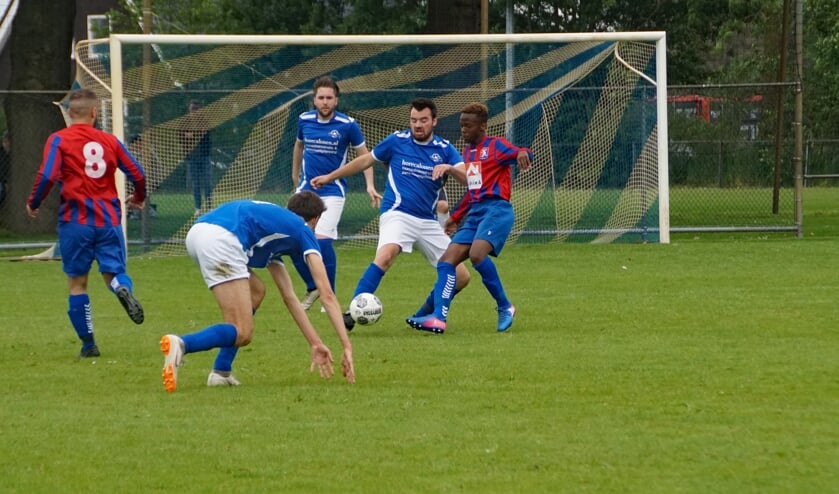 Dit beeld zullen we een tijd niet meer zien op de velden. Foto: WILLEKE BOBBINK