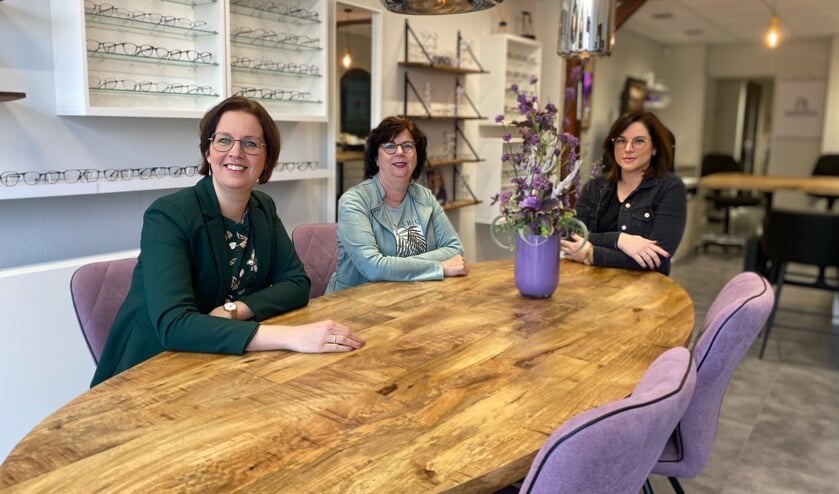 <p>De dames van 'De Brillenkamer'</p>