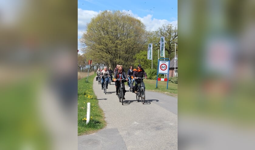 <p>Deze Koningsdag is er weer een mooie fietstocht. Foto: Oranjevereniging Eerbeek.</p>