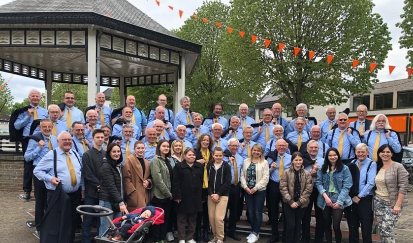 BMK met de Brummense inwoners uit Oekraïne. Foto BMK