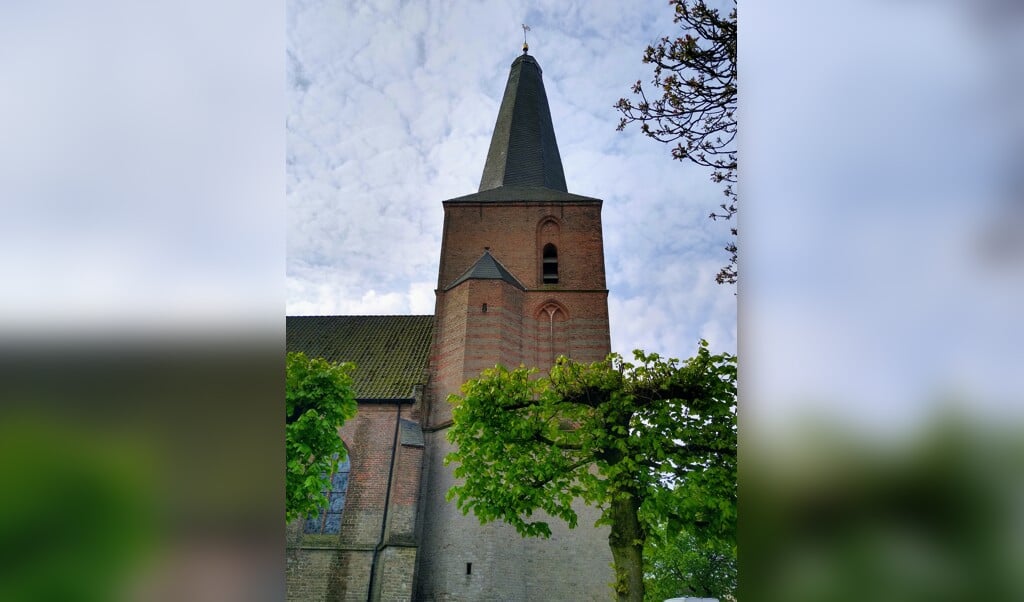 Leien Van Pancratius Kerk In Diever Gaan In De Verkoop Om Bij Te Dragen