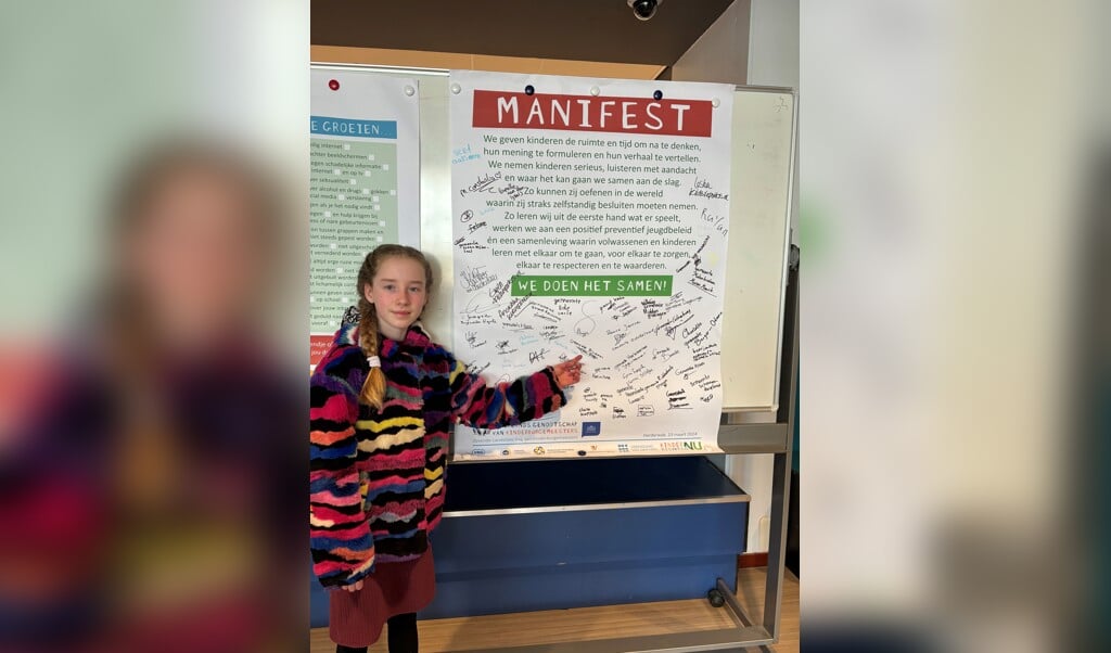 Manifest ondertekend waarbij gemeente kinderparticipatie een warm hart toedraagt.