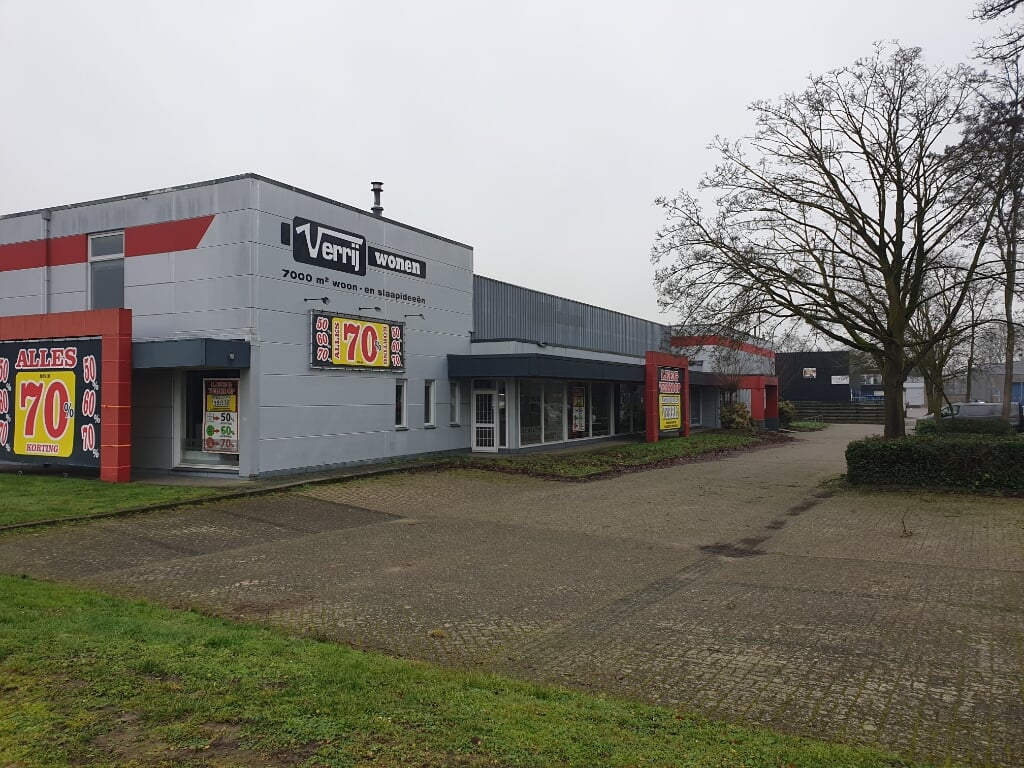 Het oude pand van Verrij Wonen is de voorgenomen nieuwe locatie van ALDI Brummen.