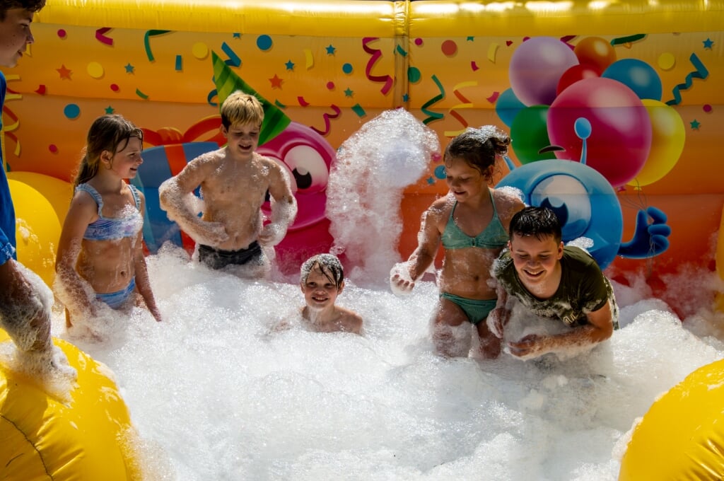 Even heerlijk buitenspelen bij Kindcentrum het P@rk. Foto: Marion Verhaaf