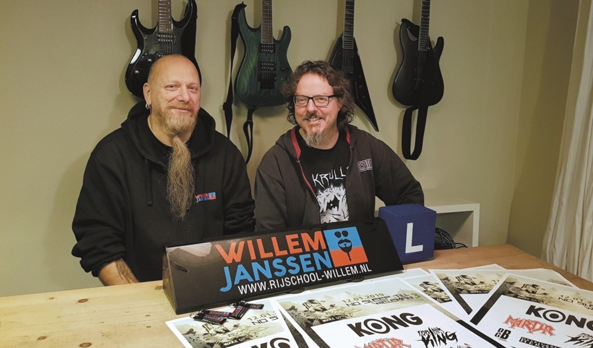 Willem Janssen (links) en Paul Scheers, metalliefhebbers onder elkaar.