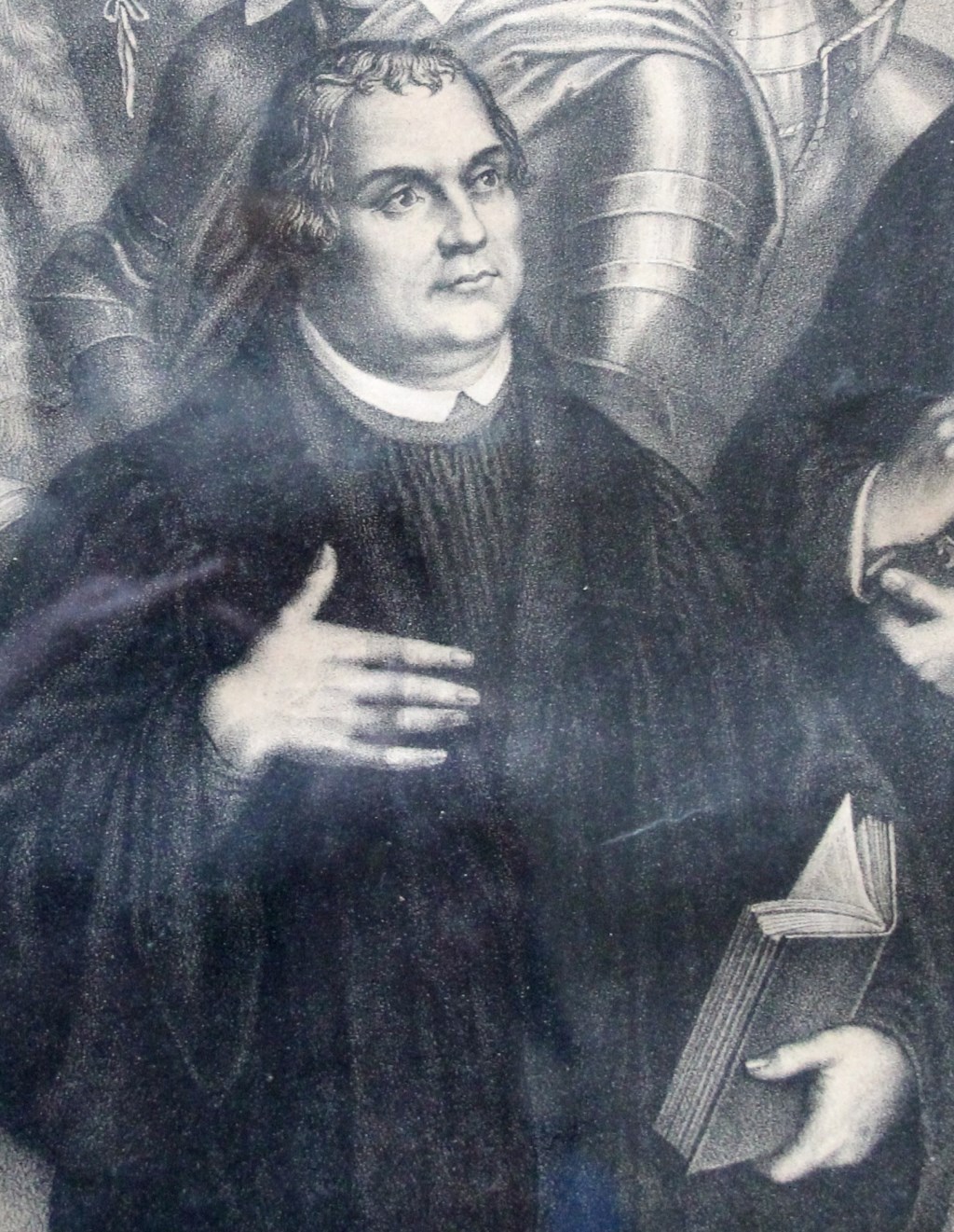 Maarten Luther: Hier sta ik, ik kan niet anders, God helpe mij! Amen.