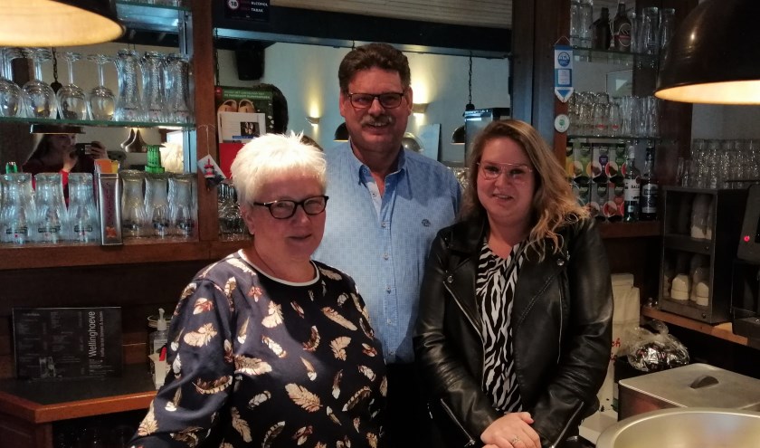 Hans, Annemarie en Michelle: “We zijn tevreden met hoe het nu is”. (foto: Nina Elbers)