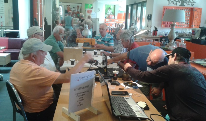 Repair- en inernetcafé. (foto: swom)