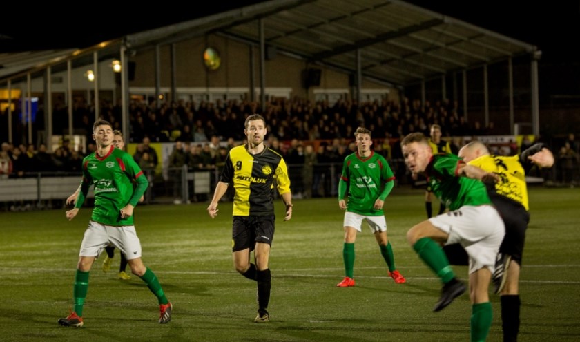 Beeld uit de derby tussen Groesbeekse Boys en Germania. (foto: Sandra Eeren)
