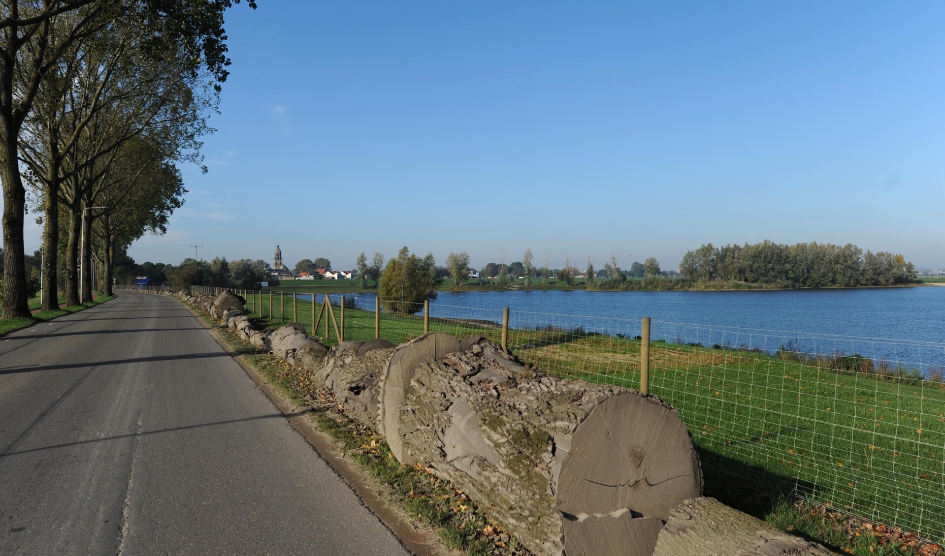 Mogelijk nieuwe initiatieven aan de Looveerweg mogen niet worden belemmerd. (foto: Sjaak Veltkamp)