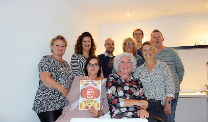 Toneelgroep Amicitia. (foto: Mirna Driessen)