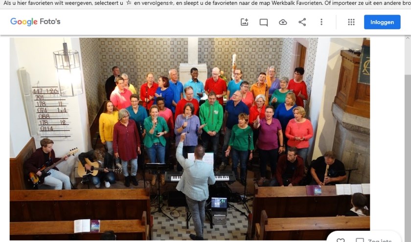 Gospelkoor YES treedt op bij de Evangelische ChristusKirche. (foto: Henk van Loenen)