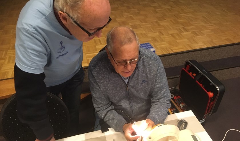 Technische vrijwilligers. (foto: Hans de Zwart)