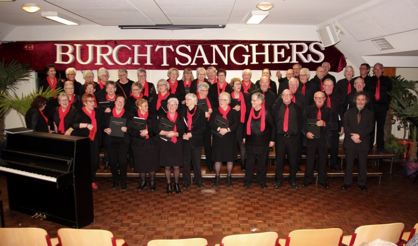Gemengd koor De Burchtsanghers. (foto: Theo Witjes)