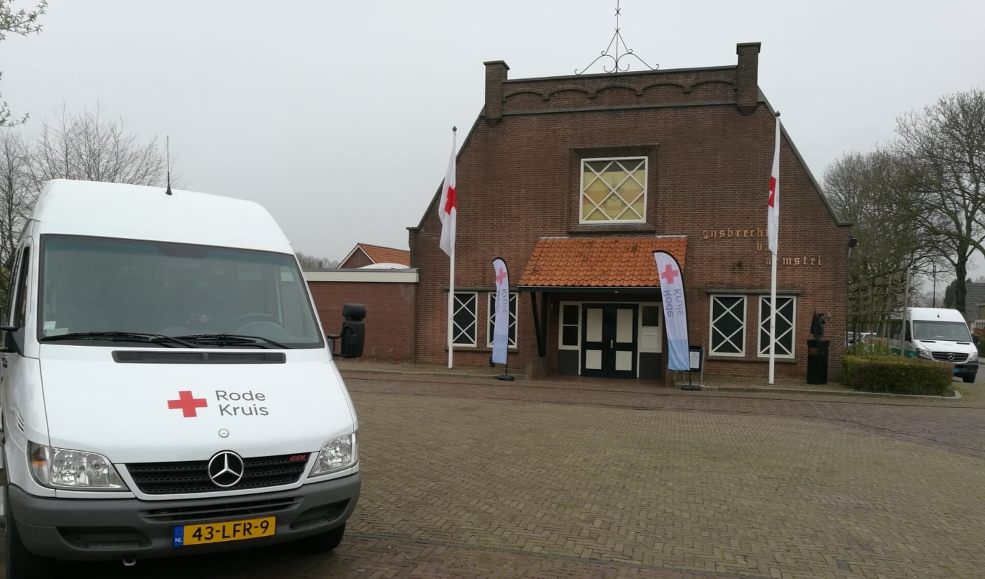 Rode Kruis Lingewaard-Overbetuwe was onlangs nog actief in Doornenburg. (foto: Eric Versteeg/Rode Kruis)
