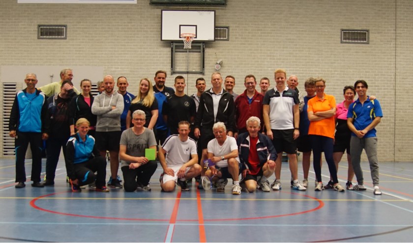 Deelnemers BEST-toernooi. (foto: BC Zetten)