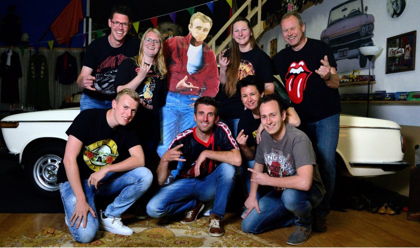 Concertcommissie bereidt zich voor. (foto: Wilhemina Pannerden)