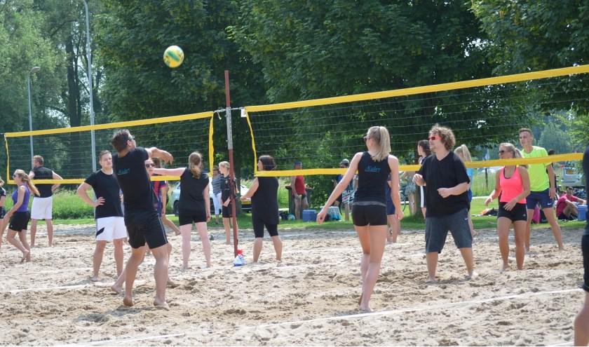 Wedstrijden tijdens Lobith on the Beach 2018. (foto: Cindy Gerritzen)
