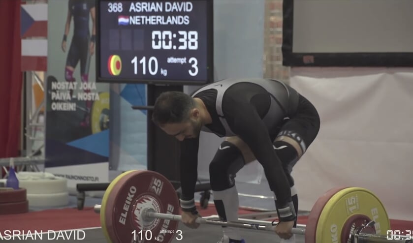 David Asrian op het EK masters in Finland. (foto: https://www.youtube.com/watch?v=kI9D3h)