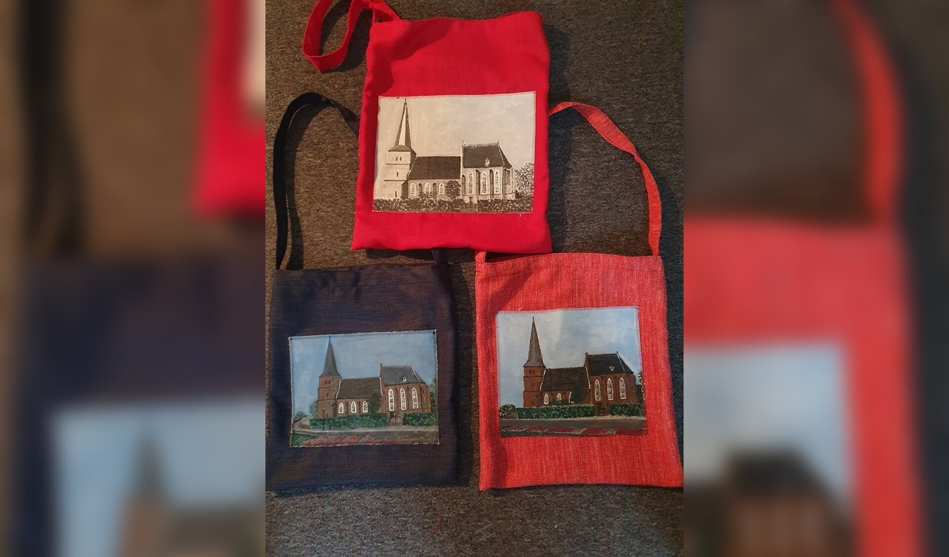 Kerk aan de Groesbeek ook op tassen. (foto: Gerda Sollie)