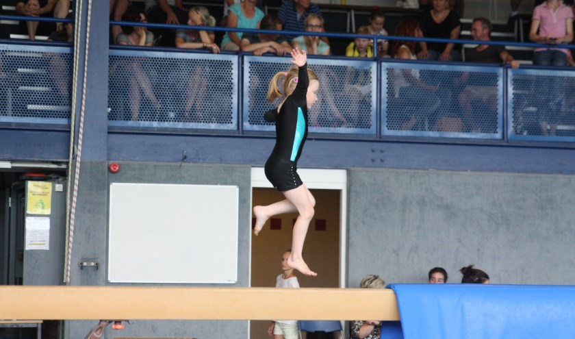 Wedstrijdturnen vanaf 6 jaar. (foto: SGS-Lingewaard)