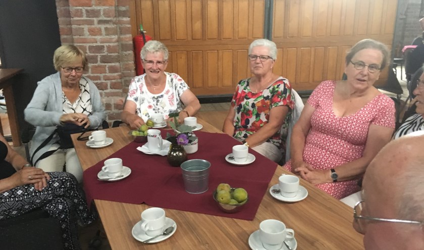 Bezoekers Koffieochtend Zandse Kerk. (foto: archief Zandse Kerk)