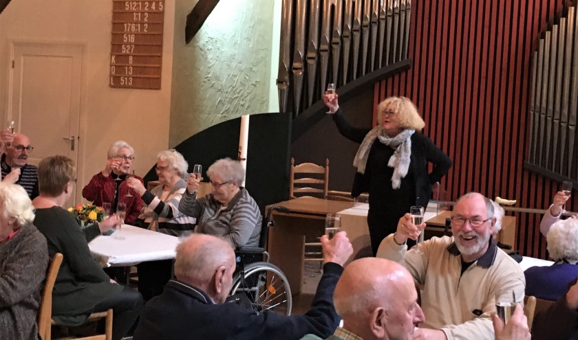 Proost op het nieuwe jaar. (foto: Rens de Bot)