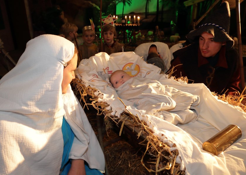 Levende kerststal Bavokerk Angeren 2019 (foto: Henk Sluiter)