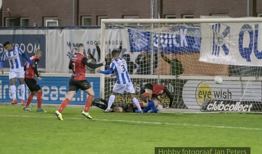 18-01-2020: Voetbal: De Treffers v Quick Boys: GroesbeekLowie van Zundert van De Treffers met de 1-1. (foto: Jan Peters)
