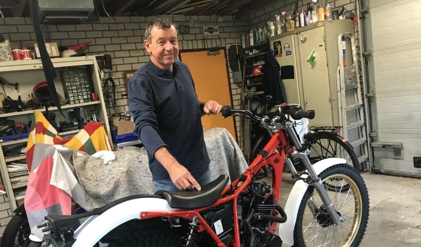 Eduard sleutelt graag. (foto: Conny van den Bor)