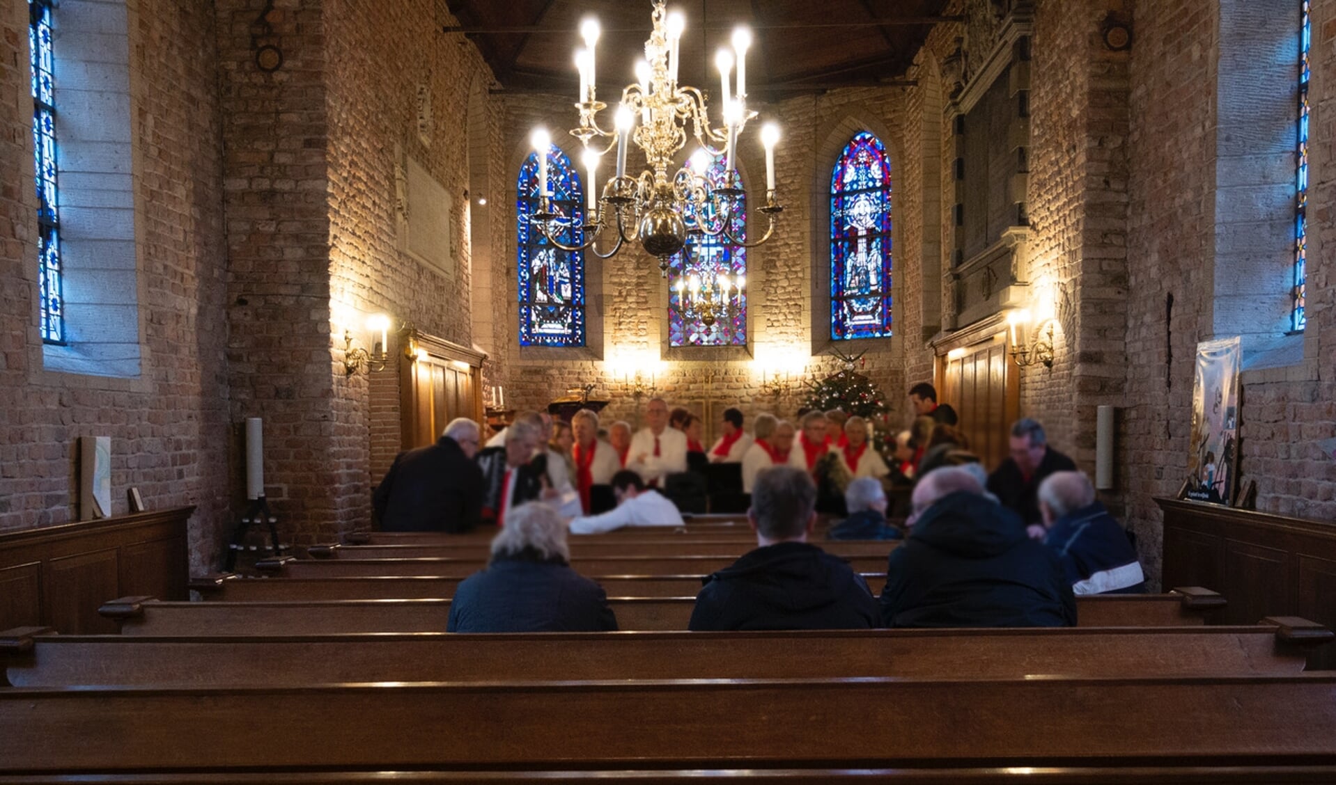 interieur kerk Hemmen (voor coronatijd). (foto: Johan Swaneveld)