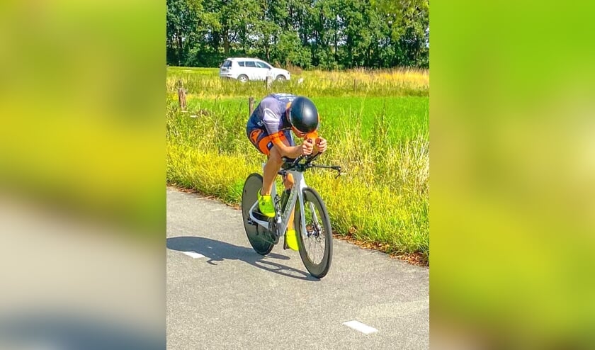 <p>Triatleet Marcel Gierman in aktie</p>