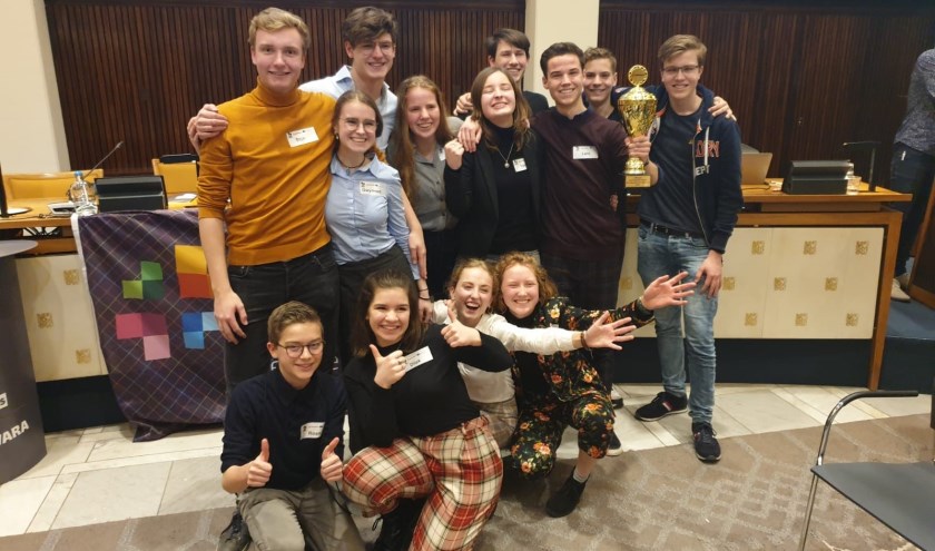 Het winnende team van het Candea College